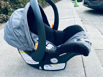 Chicco KeyFit Baby Car Seat with FREE Carrier - Great condition, View more