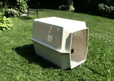 Grande cage pour chien en très bon état, View more