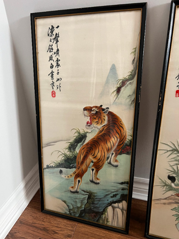 Antique chinese silk embroidery framed set (lion & tiger) in Arts & Collectibles in Belleville - Image 2