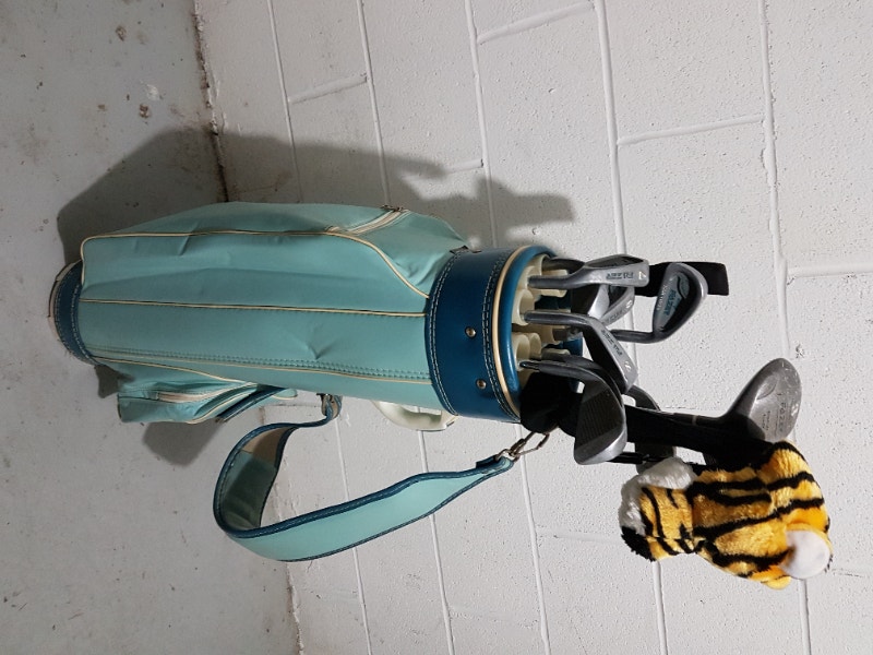 Spalding RH golf club set with bag 100 Golf City of Toronto Kijiji