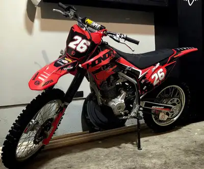 In excellent condition , only 9-10 hours on bike. Always kept indoor on battery tender and always wa...