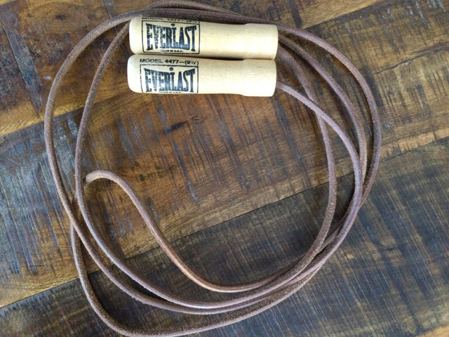 Vintage EVERLAST Boxing Leather Jump Rope, Model 4477 (9.5’) in Exercise Equipment in Bedford