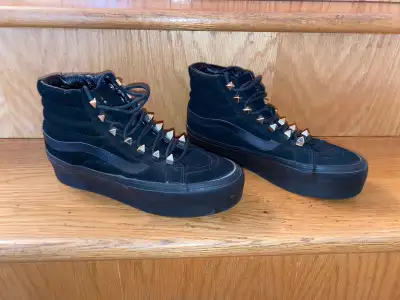 Suede Vans - Women - Size 7.5, View more