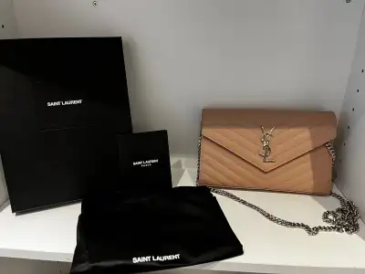 YSL Wallet on a chain, View more
