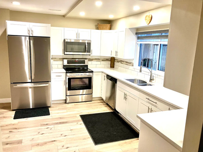 Nice 1 bedroom and den. Perfectly located within walking distance to Cambrian College and the New Su...