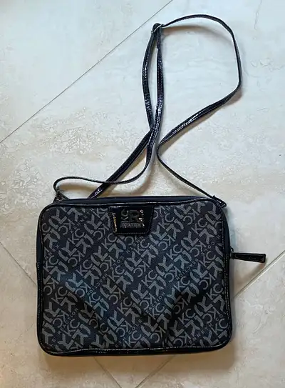 Kenneth Cole Reaction iPad storage case, View more