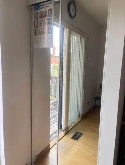 Room available in Etobicoke Couples, Students welcome Room with attached washroom also available $11...