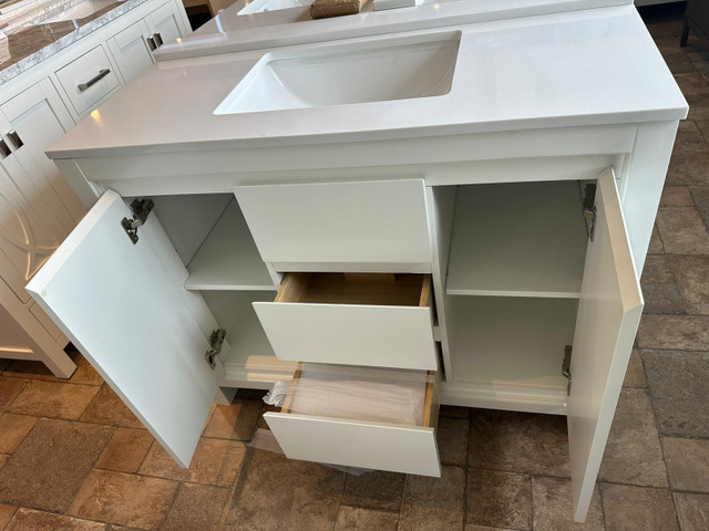 BRAND NEW 42" Vanity in White with White Marble Top in Dressers & Wardrobes in Oakville / Halton Region - Image 4