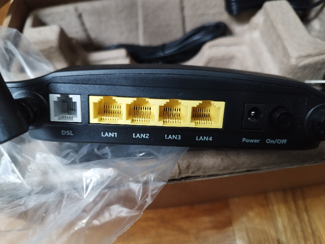 SmartRG SR506N router modem dans Réseaux  à Longueuil/Rive Sud - Image 2