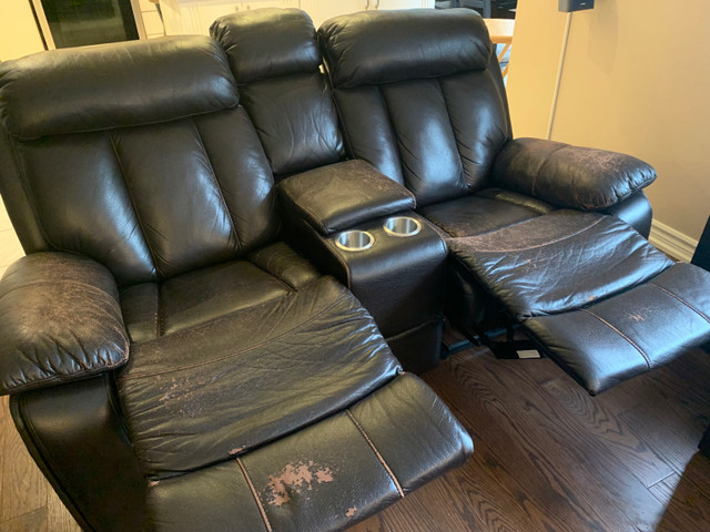 Leather recliner 3 seater in Chairs & Recliners in La Ronge - Image 3