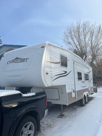 2007 Conquest fifth wheel 