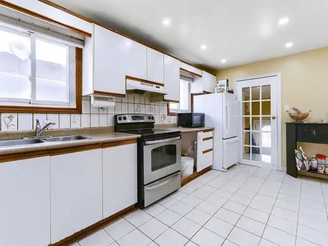 House for RENT558369796565258242