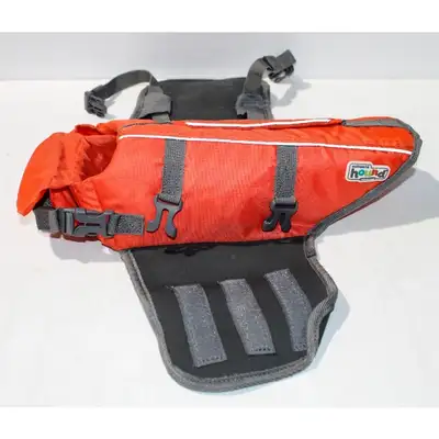 OUTWARD HOUND DOG LIFE JACKET SIZE SMALL as pictured Minimum weight recommendation 4 TO 7 LBS ASKING...