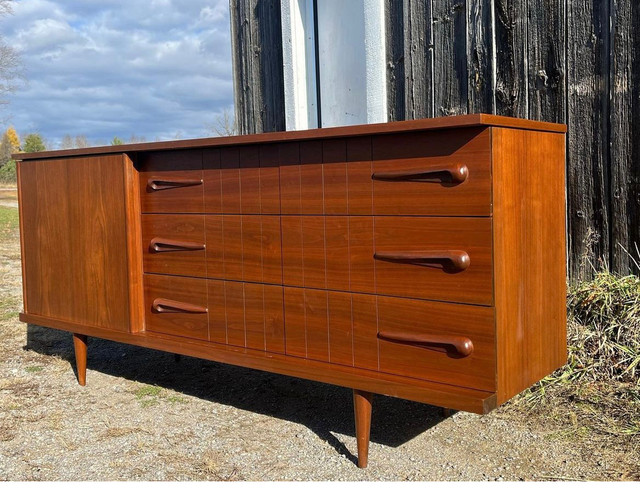 Teak credenza  in Hutches & Display Cabinets in Peterborough - Image 3