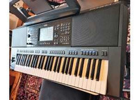Yamaha psr SX900 Keyboard