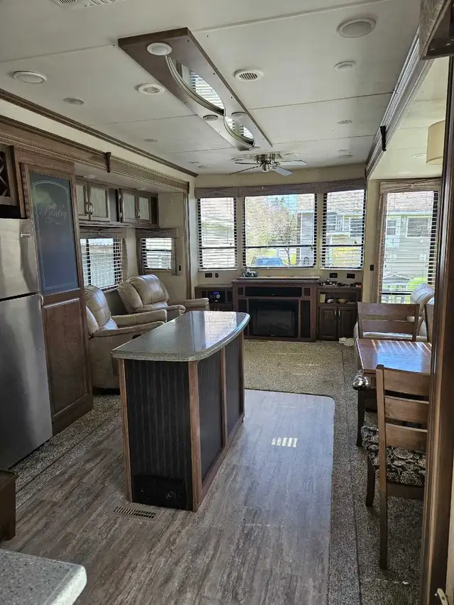 2017 Resort By Heartland Park model 340FE in Park Models in Bedford - Image 4