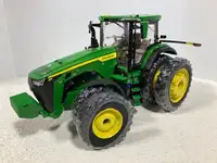 1/16 JOHH DEERE 8R 370 Farm Toy Tractor