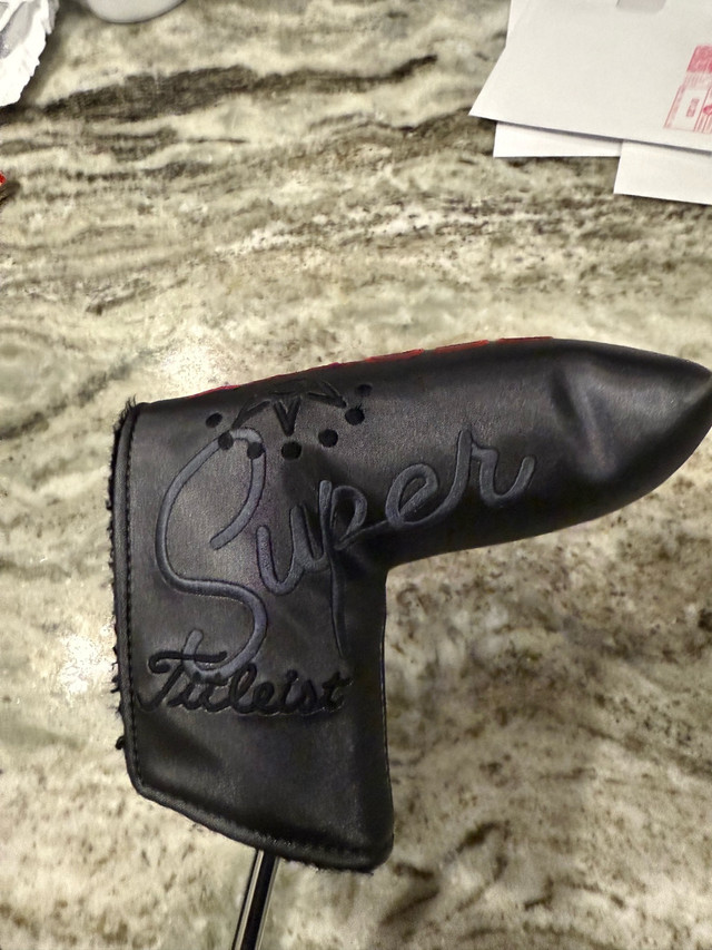 SCOTTY CAMERON NEWPORT 2 RH 31” PUTTER in Golf in Edmonton - Image 3