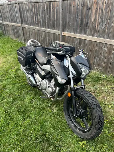 2015 gw250 Great bike New tires Bags