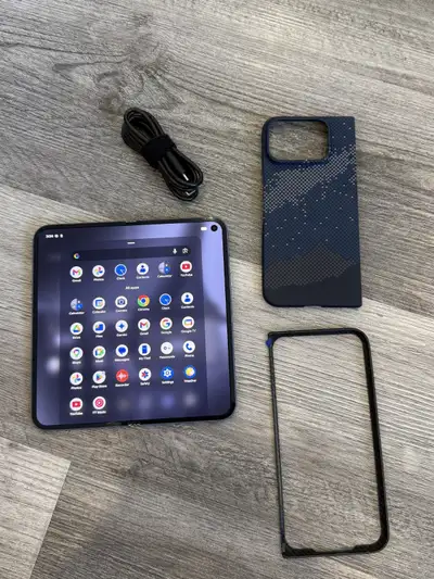 Google Pixel 10 Pro Fold 256GB Moonstone - Warranty Dec 2026, View more
