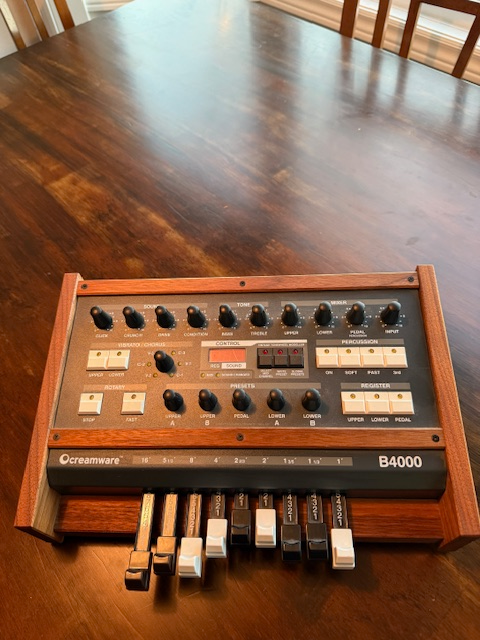 Leslie 147 Speaker + Combo Preamp plus B4000 Hammond midi Module ...