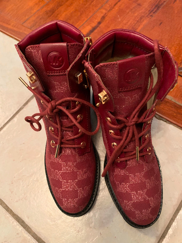 Michael kors burgundy boots in Women's - Shoes in City of Toronto