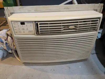 Climatiseur de fenêtre Frigidaire 6100BTU. Fonctionne parfaiteme, View more