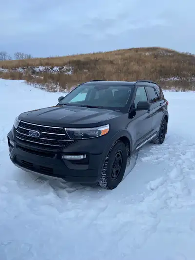 2021 Ford explorer full load leather interior 145,000km in excellent condition. Comes with brand new...