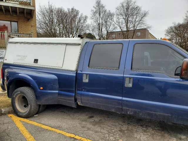 2008 Ford F350 Super Duty Crew Cab Dually 4X4. in Cars & Trucks in City of Toronto - Image 3