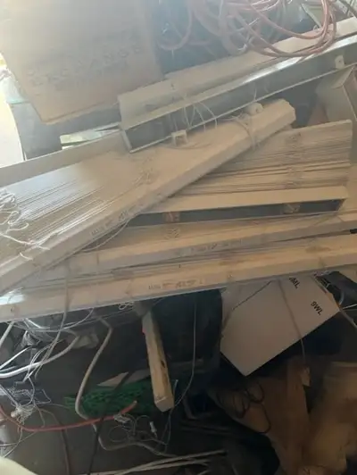 BIG collection of Window Blinds $2 to $10 each, I have lots here, View more