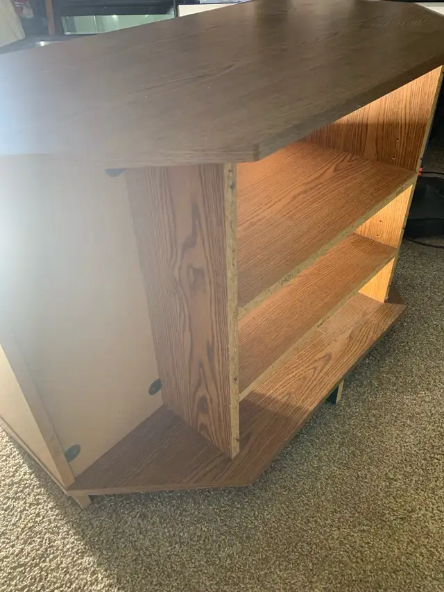 TV stand in TV Tables & Entertainment Units in Ottawa - Image 4