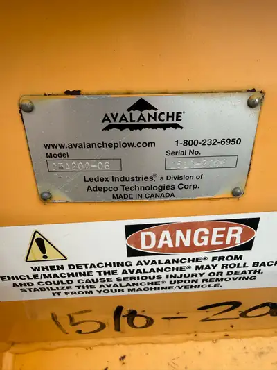 I am selling an used Avalanche snow pusher CTA 200-06, perfect for clearing snow quickly and efficie...
