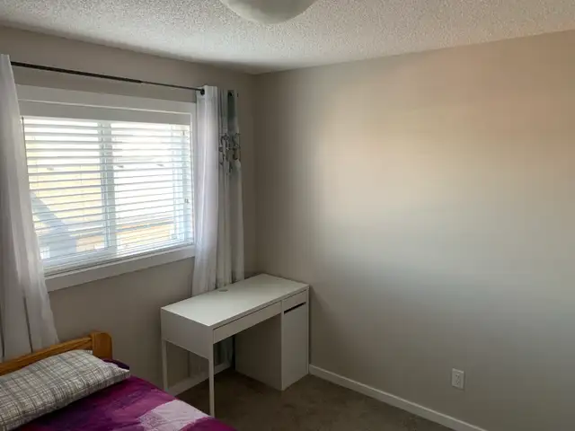 ROOM 4 RENT in Room Rentals & Roommates in Edmonton - Image 2