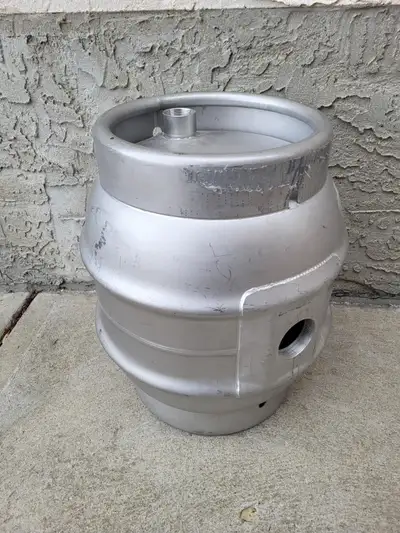 These 20L kegs are in excellent condition, like new. 4 available. $100 each or $300 for the set of 4