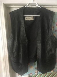 Men’s black leather vest