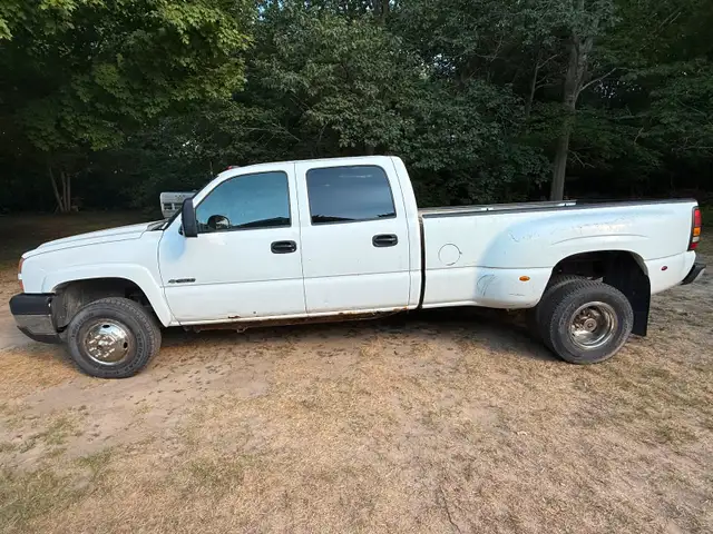 2007 Chevrolet Silverado 3500 6.0 GAS63838165344387123