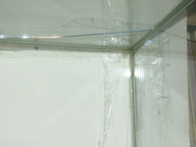 Protect/Showcase Your Items Used Glass Display 2x3x3' $33 in Hutches & Display Cabinets in St. Catharines - Image 4