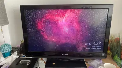 43in tv $90, View more