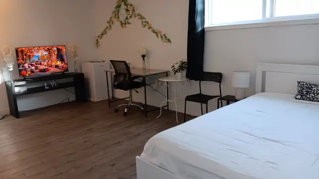 $860/MONTH: FULLY FURNISHED, A BIG PRIVATE ROOM FOR RENT