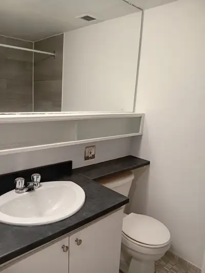 Le 6630 Appartement S.E.C. Immeuble de 254 unités sur 20 étages (coin Sherbrooke Ouest et Cavendish)...