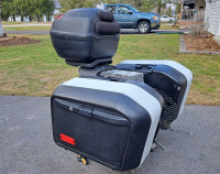 Motorcycle luggage set