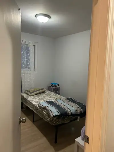 **Private Room Available for Rent** Spacious private room available in a clean, quiet, and friendly...