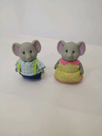 Li'l Woodeez Elephant family (mom & dad) toy