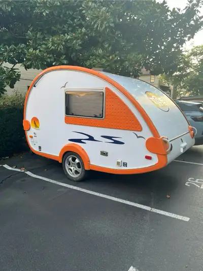 T@B Camping Trailer 2008, Clean, Easy to Tow, Ready to Use Fridge (propane, electric, battery) Gas s...
