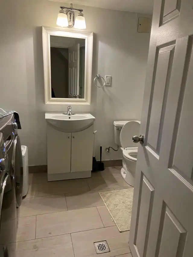 1 bedroom basement apartment- Young & Eglinton in Long Term Rentals in City of Toronto - Image 11