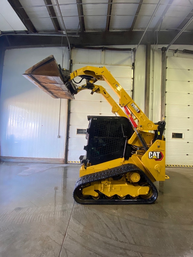 ( FOR RENT ) CAT 259D3 Skid Steer Heavy Equipment Kitchener / Waterloo Kijiji