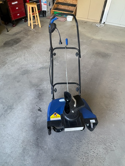 Snow Joe 18-Inch Corded Electric Single Stage Snow Blower Model