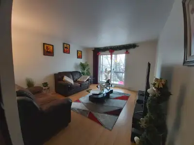 Grand 5 1/2 - 3 chambres - dernier étage - Mercier/Hochelaga