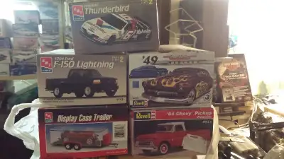 Plastic model kits, View more