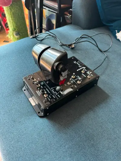 Thrustmaster Warthog HOTAS - Stick & Throttle, View more